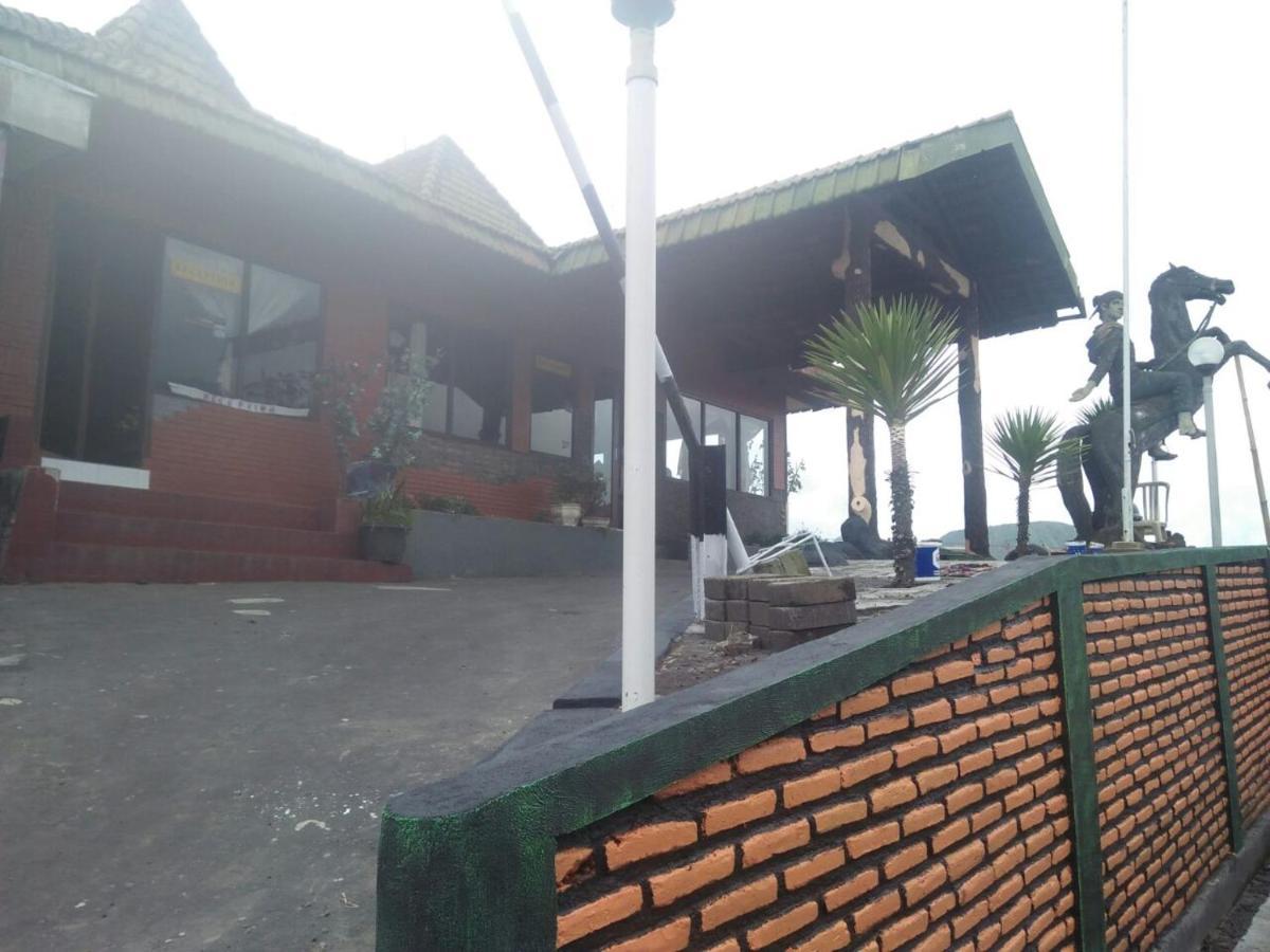 Cemara Indah Hotel Bromo Luaran gambar